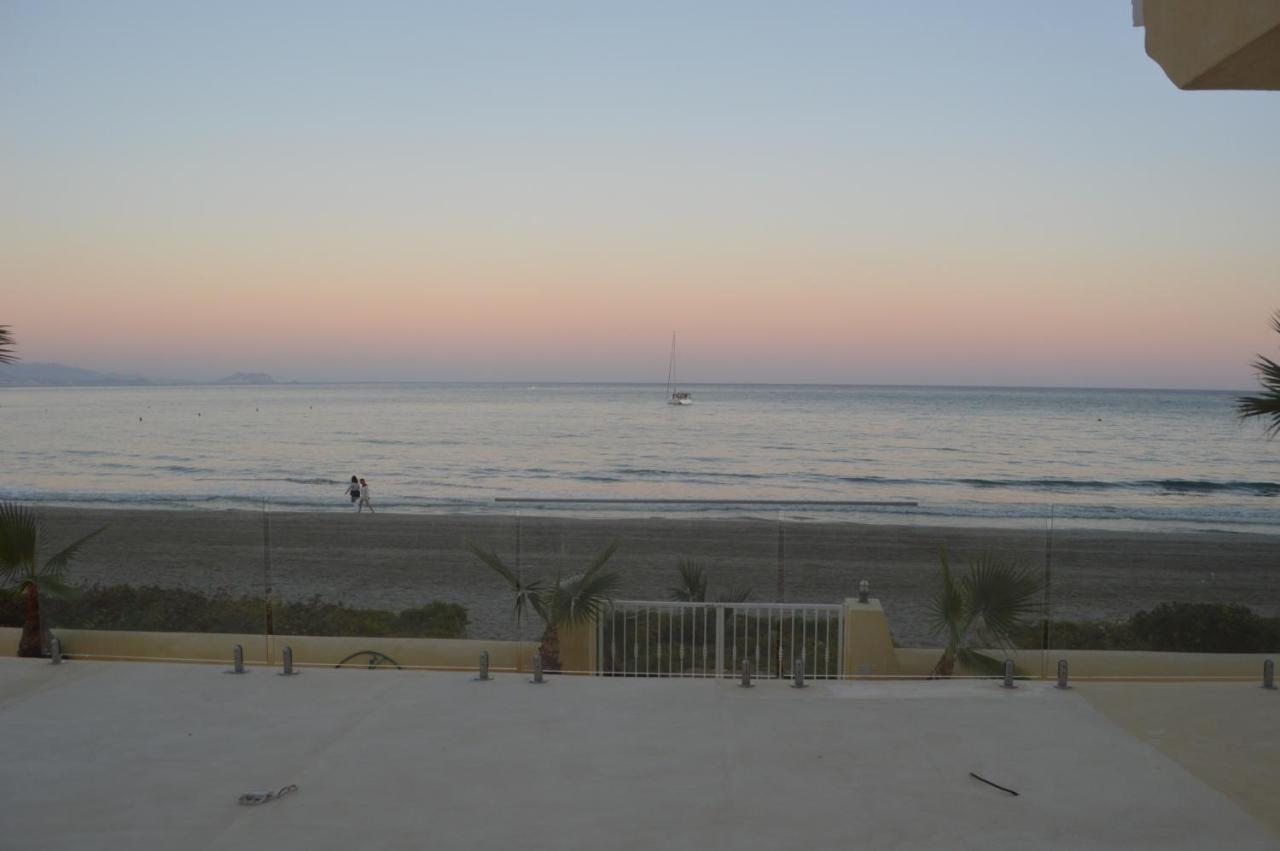Maravilloso Apartamento Amanecer Cabo A Pie De Playa Y Mar En Chalet Roquetes Alicante Exterior foto