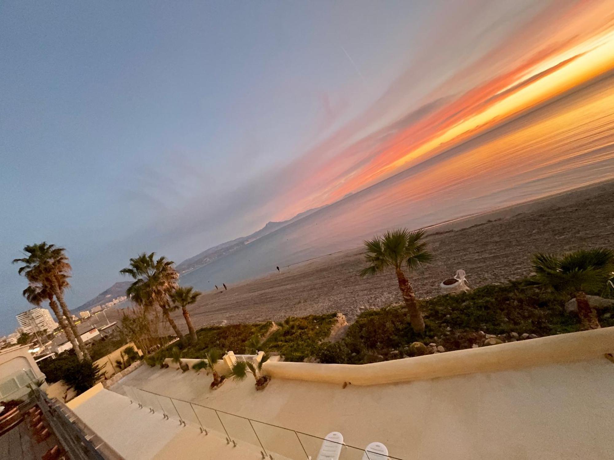 Maravilloso Apartamento Amanecer Cabo A Pie De Playa Y Mar En Chalet Roquetes Alicante Exterior foto